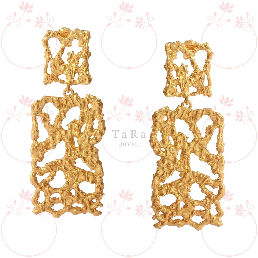 Abstract textured golden earrings